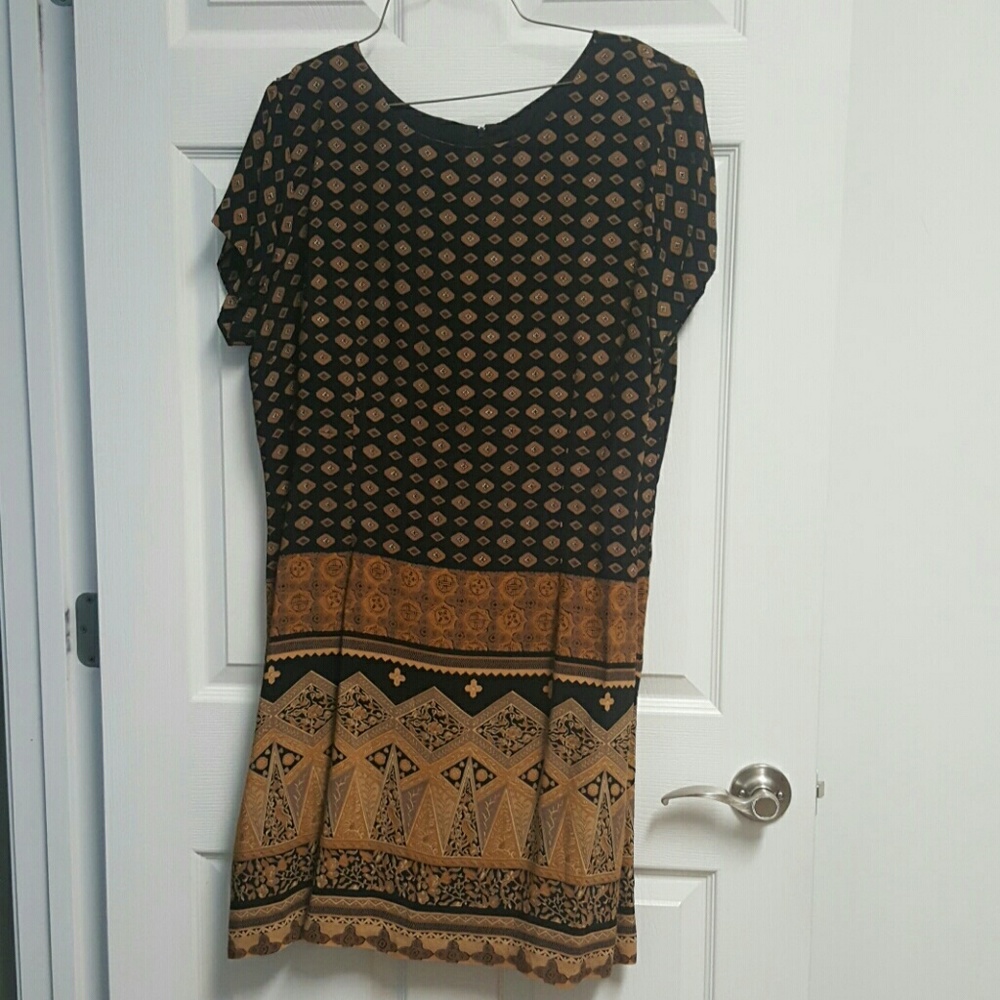 VINTAGE patterned dress